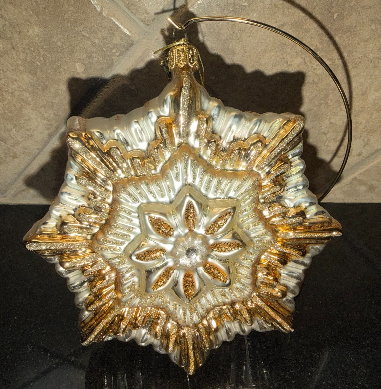 2018 Hallmark Heritage Collection Christmas Star RARE Blown Glass Ornament NEW 2018 Hallmark Heritage Collection Christmas Star RARE Blown Glass Ornament NEW