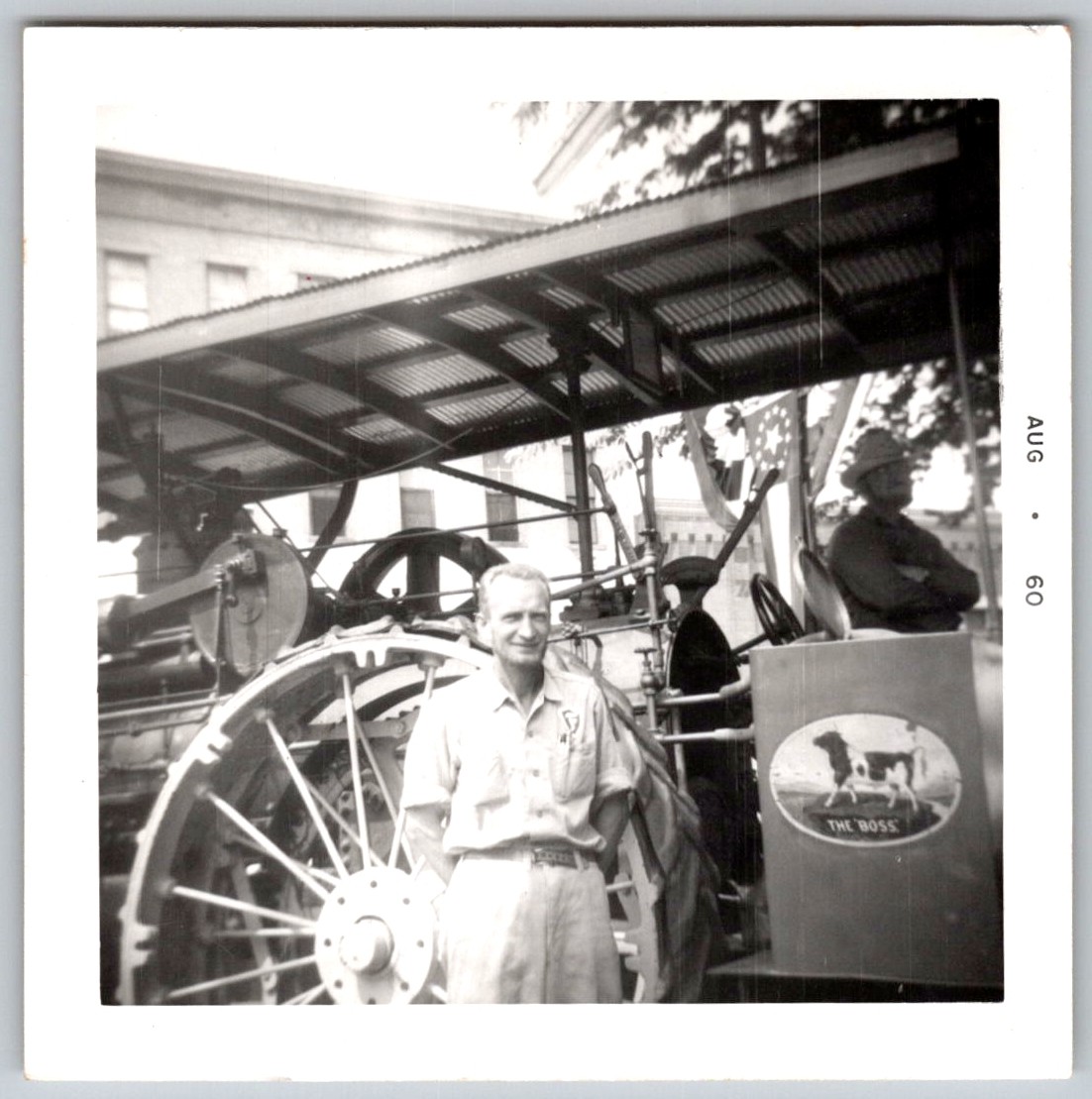 Vtg B&W Snapshot Man Antique Steam Traction Engine Tractor Machinery Aug 1960 Vtg B&W Snapshot Man Antique Steam Traction Engine Tractor Machinery Aug 1960