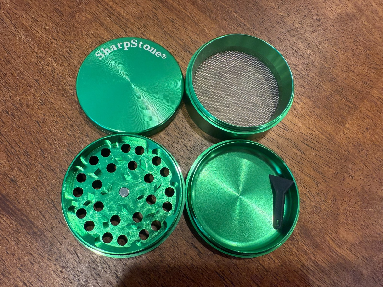 SharpStone 63MM Spice Tobacco Herb Grinder -4 Piece- Green SharpStone 63MM Spice Tobacco Herb Grinder -4 Piece- Green