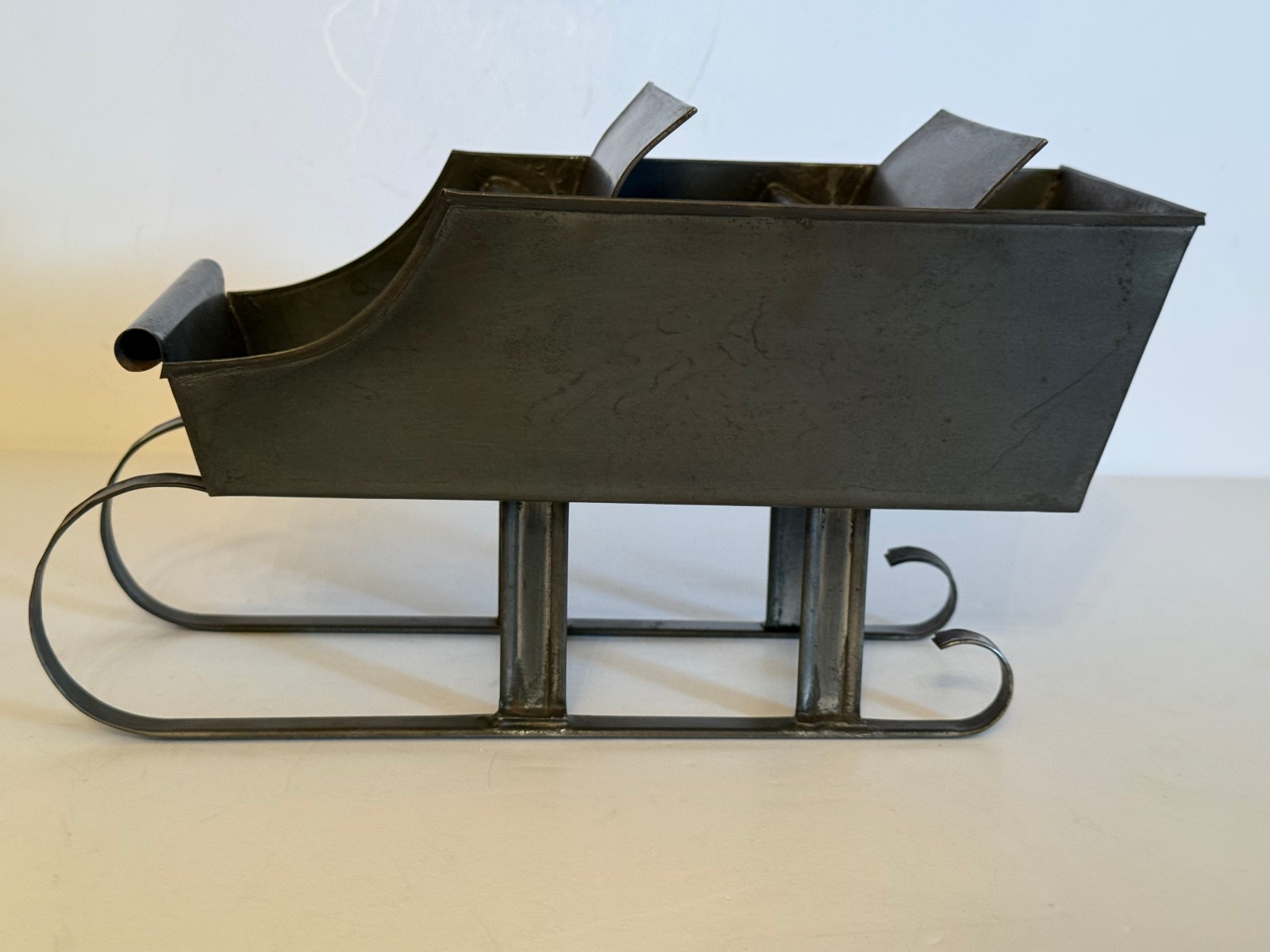 RARE VINTAGE MICHAEL BOONE WINTER TIN SLEIGH. MICHAEL BONNE MADE IT. RARE ITEM