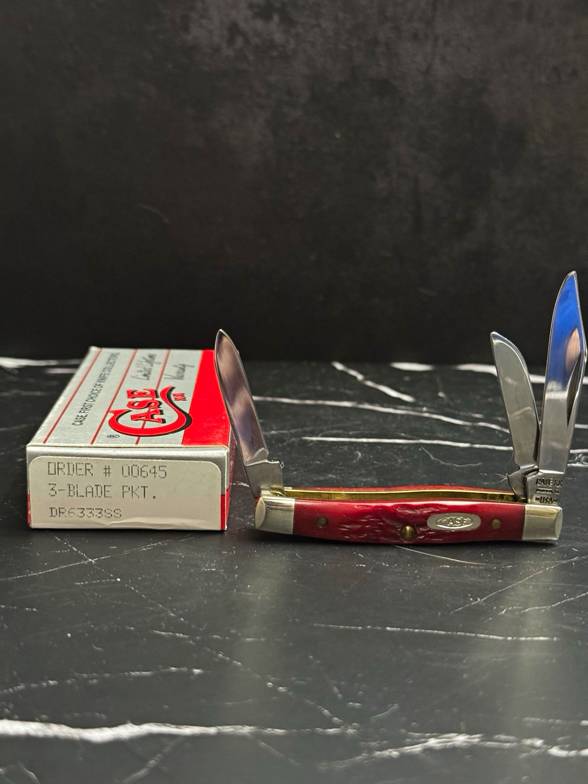 Vintage 1988 Case XX Pocket Knife New in Box (NIB) w/ Paperwork Mint Condition Vintage 1988 Case XX Pocket Knife New in Box (NIB) w/ Paperwork Mint Condition