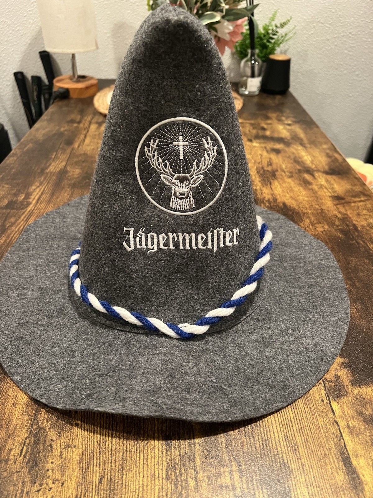 JAGERMEISTER VINTAGE OKTOBERFEST GERMAN BEER DRINKING PROMO TALL HAT BAVARIAN