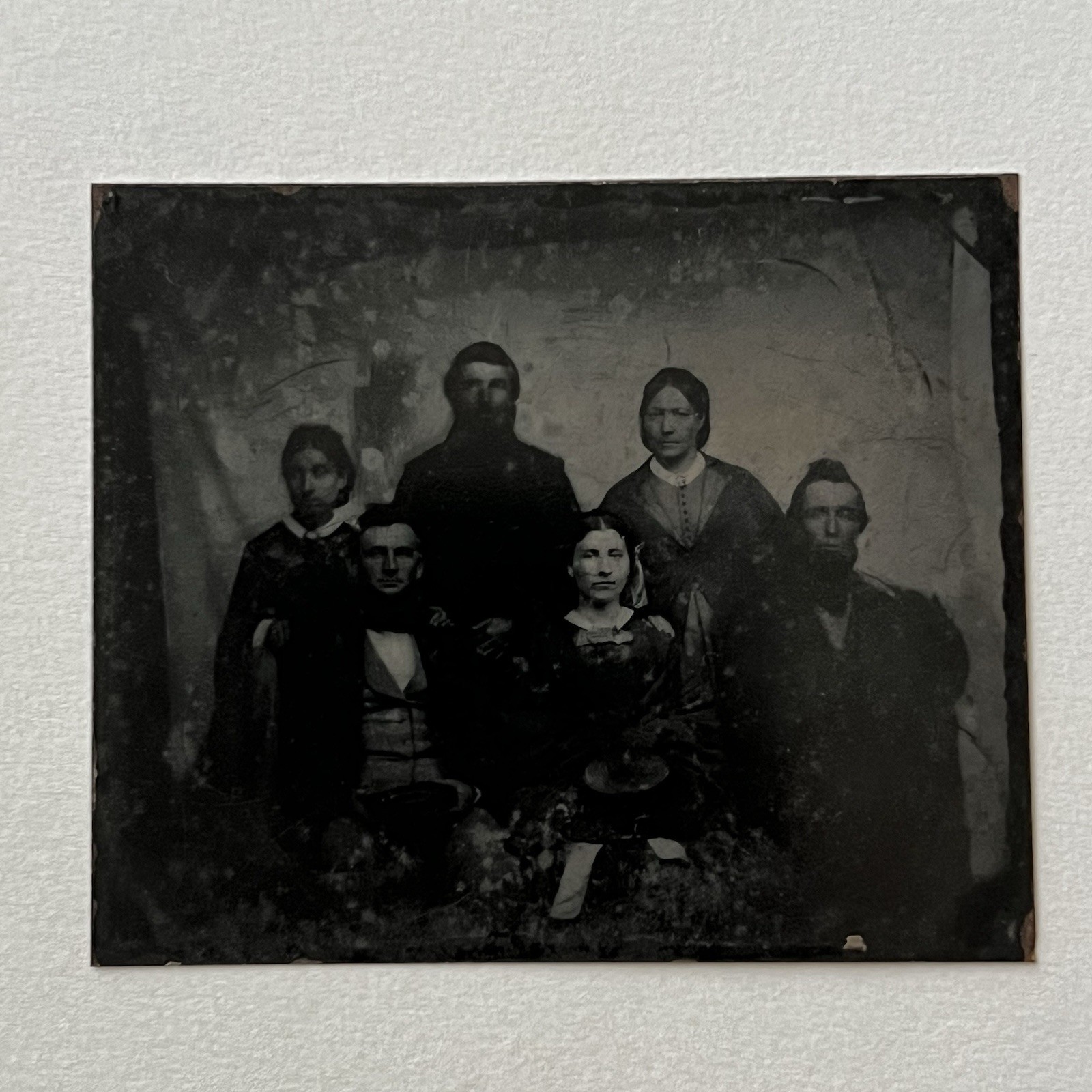 Antique Early Tintype Group Photograph Family Men Women Ghostly Odd Antique Early Tintype Group Photograph Family Men Women Ghostly Odd