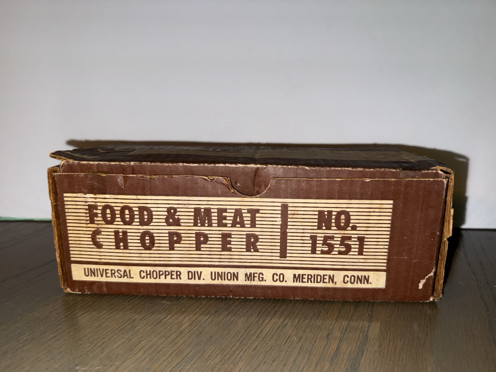Vintage Universal No. 1551 Food and Meat Chopper Grinder w/ Original Box Vintage Universal No. 1551 Food and Meat Chopper Grinder w/ Original Box
