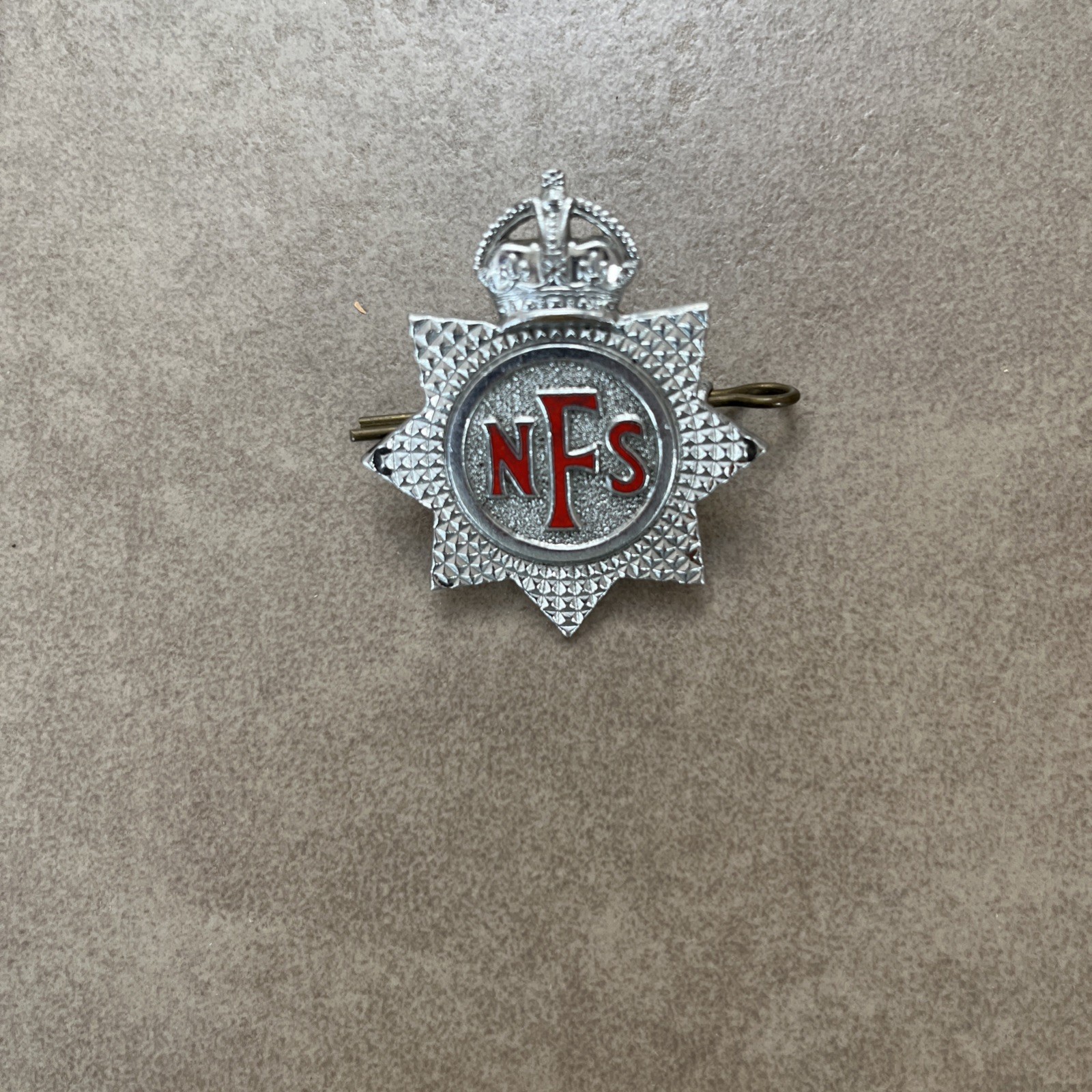 Vintage WW2 National Fire Service (NFS)Cap Badge Vintage WW2 National Fire Service (NFS)Cap Badge