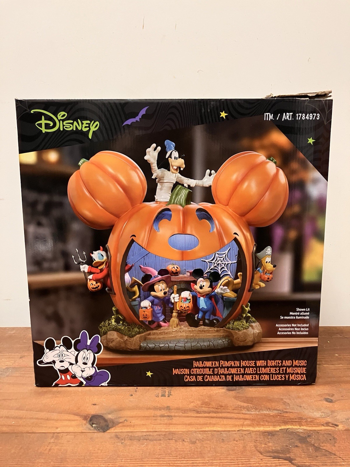 Disney Mickey Mouse and Friends Halloween Pumpkin House w/ Lights and Music NEW Disney Mickey Mouse and Friends Halloween Pumpkin House w/ Lights and Music NEW