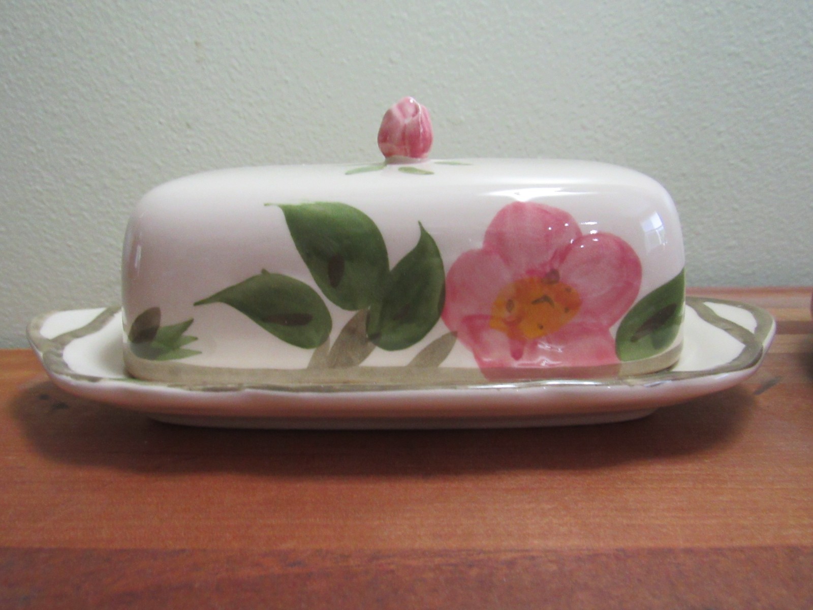 excellent vintage Franciscan Desert Rose Covered Butter Dish Made In England excellent vintage Franciscan Desert Rose Covered Butter Dish Made In England
