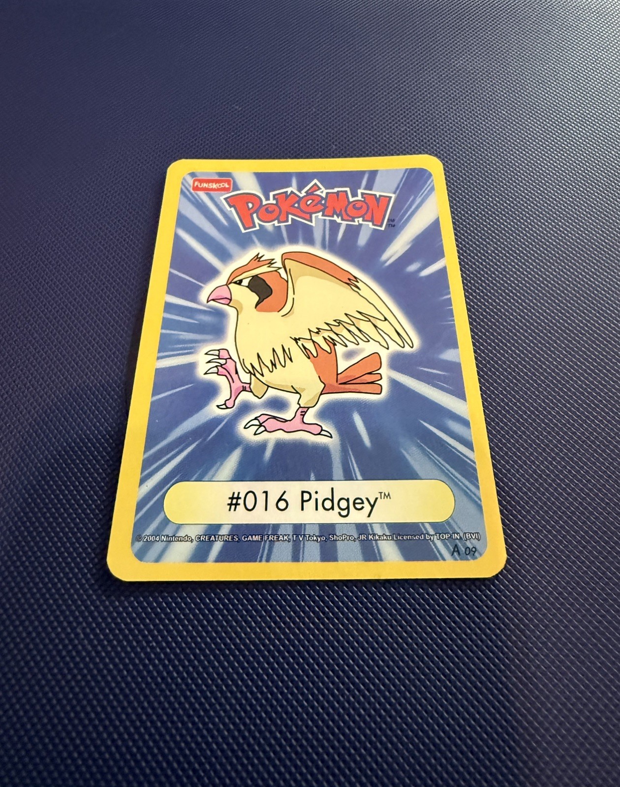 Pidgey Funskool Who Am I? Holo Pokemon 2004 VHTF Pidgey Funskool Who Am I? Holo Pokemon 2004 VHTF