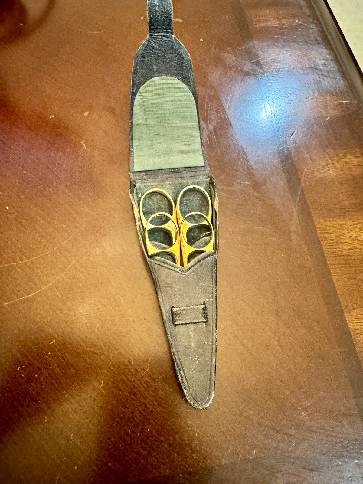 Vintage Dressmaker's Sewing Scissors & Shears Set, 2 Pair, Leather Case Vintage Dressmaker's Sewing Scissors & Shears Set, 2 Pair, Leather Case