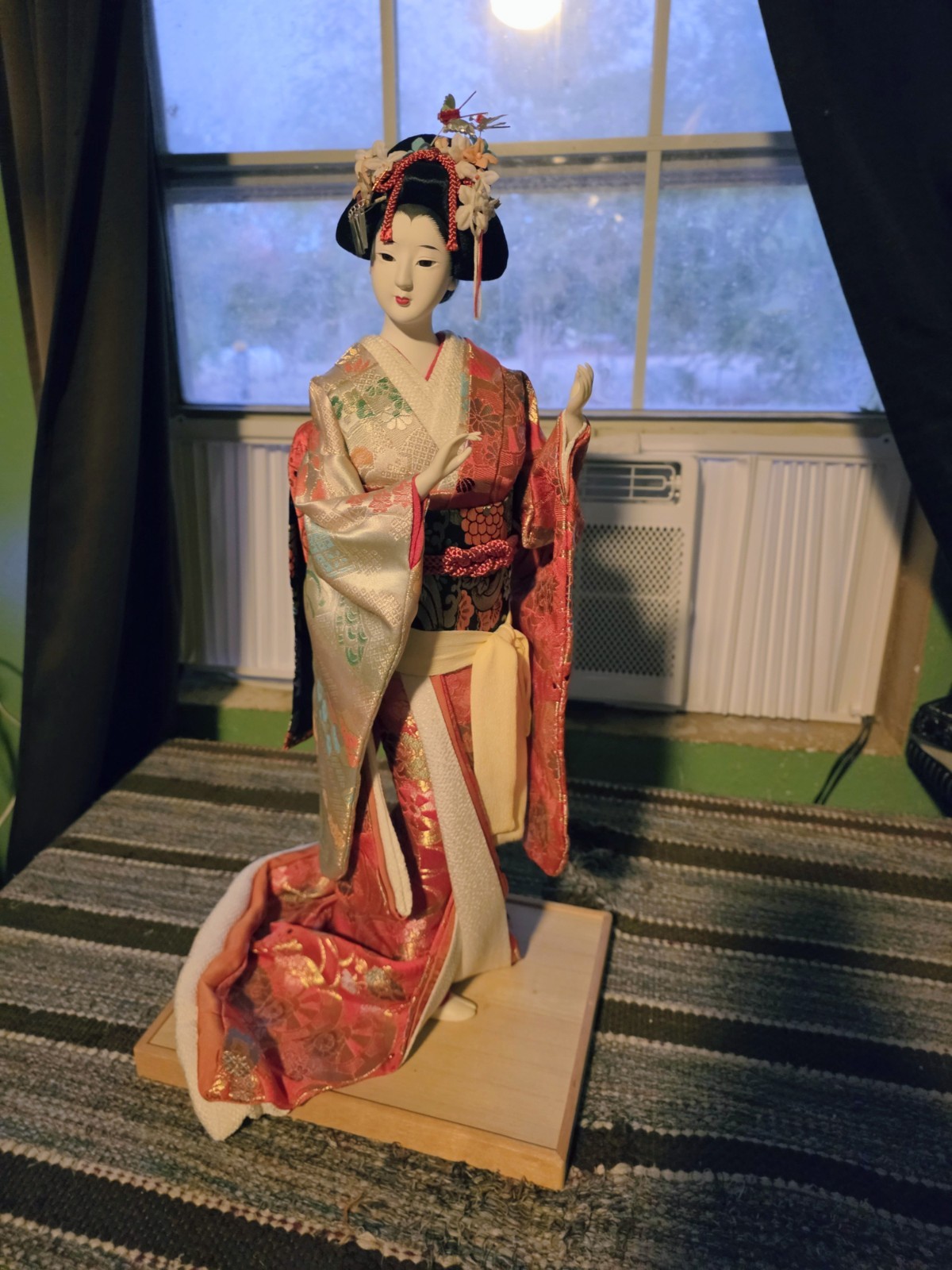 Vintage Japanese Geisha Doll in Silk Kimono Black Hair Red Kimono 17.5" tall Vintage Japanese Geisha Doll in Silk Kimono Black Hair Red Kimono 17.5" tall