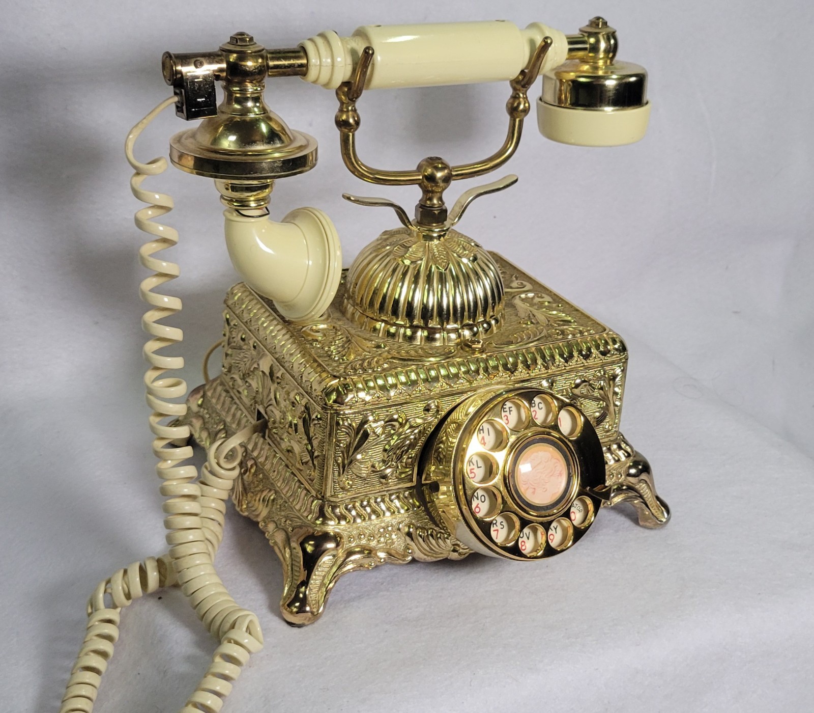Vintage RadioShack Imperial Classic Rotary Telephone (KOREA) Gold Tone Vintage RadioShack Imperial Classic Rotary Telephone (KOREA) Gold Tone