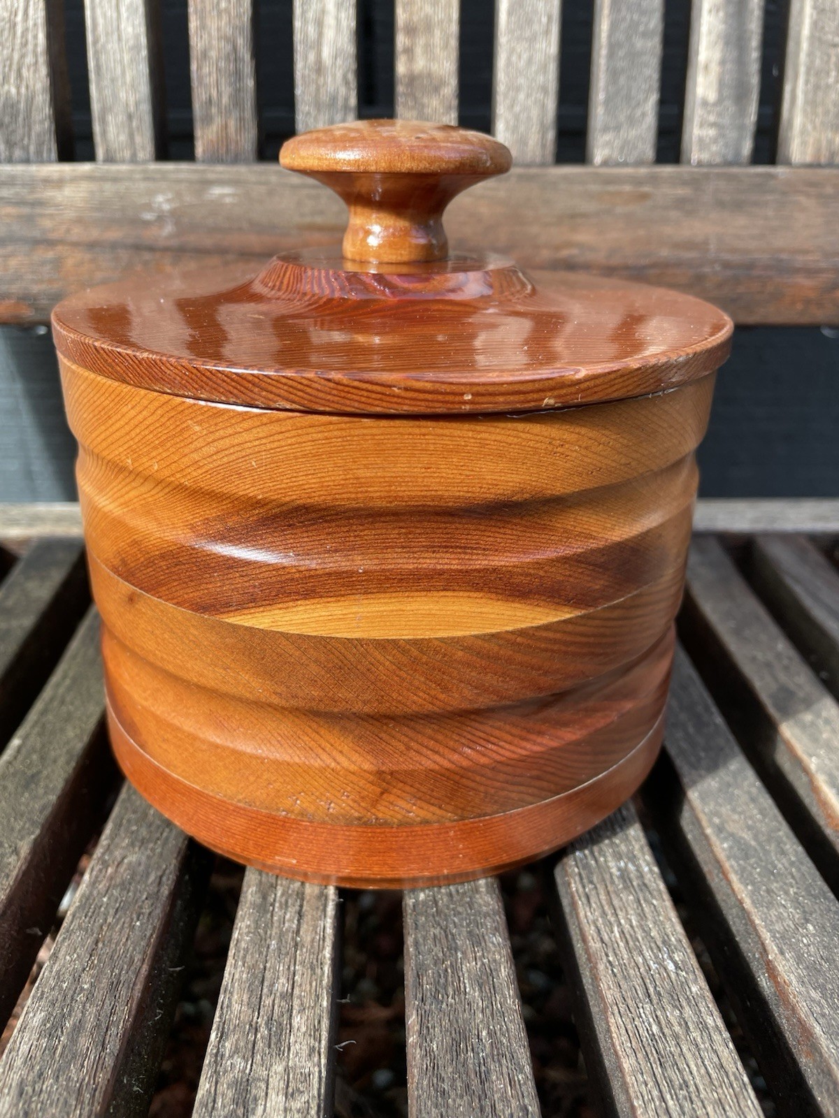 Hand-Turned Wooden Container w/ Lid Treenware Round Beautiful Work Brown Vintage Hand-Turned Wooden Container w/ Lid Treenware Round Beautiful Work Brown Vintage
