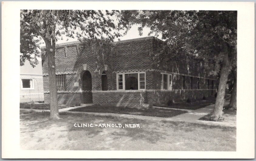 c1950s ARNOLD, Nebraska Real Photo RPPC Postcard "CLINIC" Street View / Unused c1950s ARNOLD, Nebraska Real Photo RPPC Postcard "CLINIC" Street View / Unused