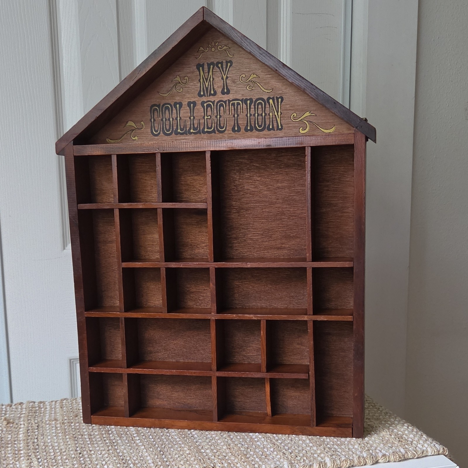 Vintage 1981 Enesco "My Collection" Wood House Shadow Box Curio Shelf Vintage 1981 Enesco "My Collection" Wood House Shadow Box Curio Shelf