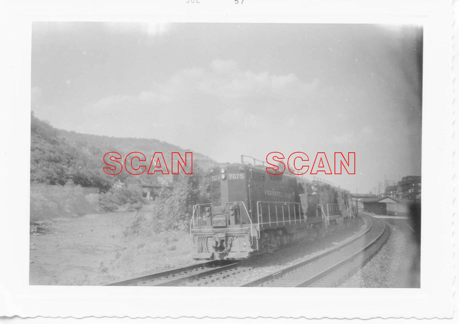 1C736 RP 1957 PENNSYLVANIA RAILROAD LOCOMOTIVE #7075