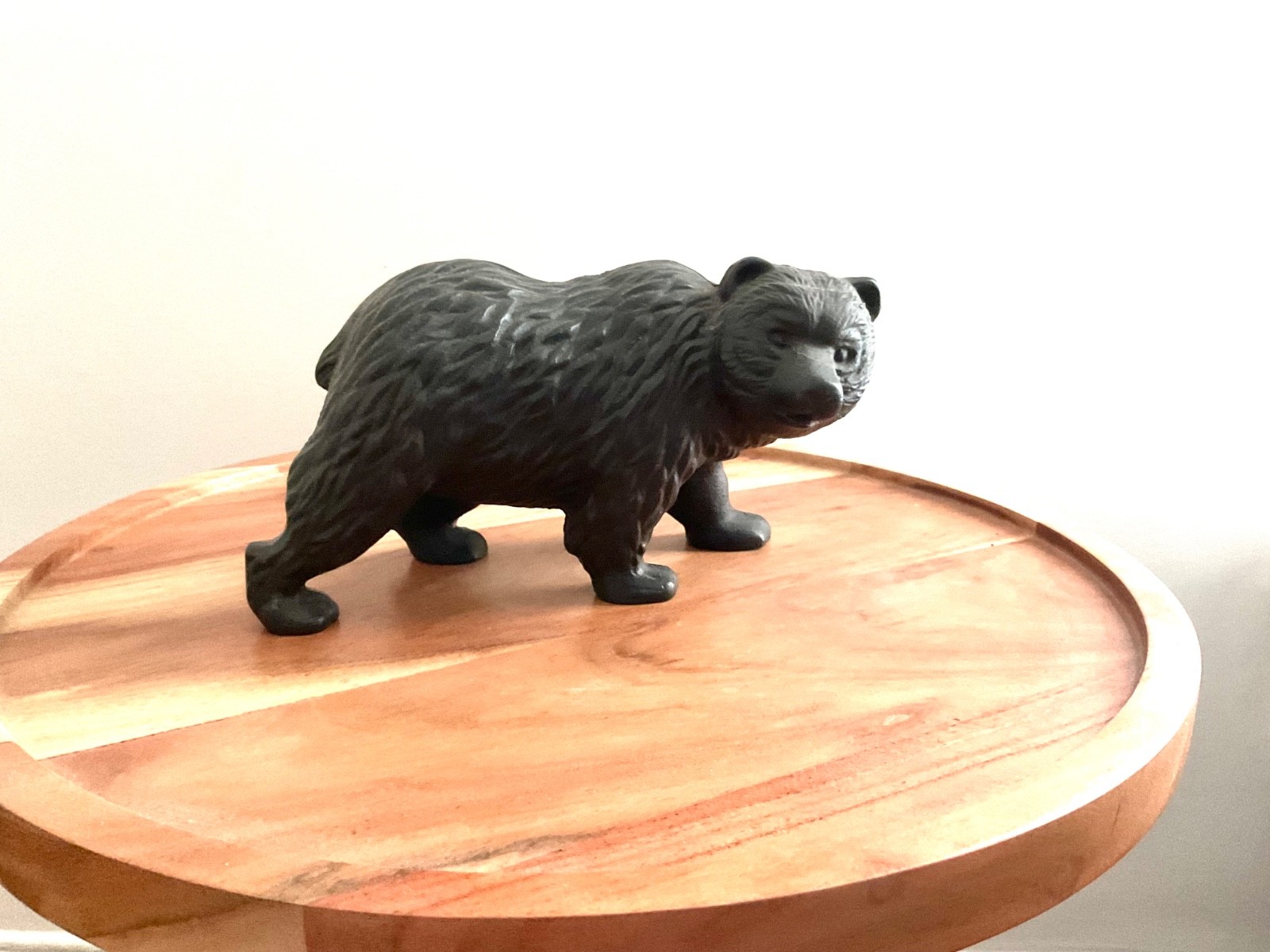 Vintage Cast Iron Bear. Excellent condition Vintage Cast Iron Bear. Excellent condition