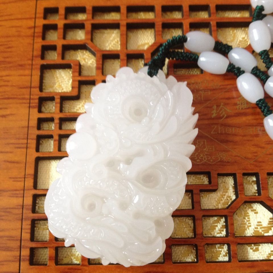 Chinese natural white hetian jade hand-carved Dragon pendant-Free Necklace% Chinese natural white hetian jade hand-carved Dragon pendant-Free Necklace%