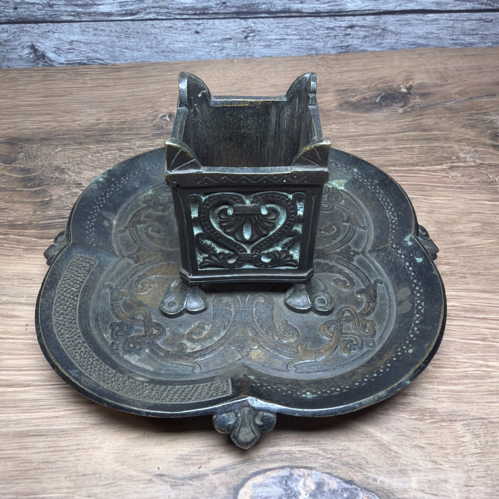 Antique Chinese Bronze Square Inkwell Desk Stand Clover Tray 4.5” Antique Chinese Bronze Square Inkwell Desk Stand Clover Tray 4.5”