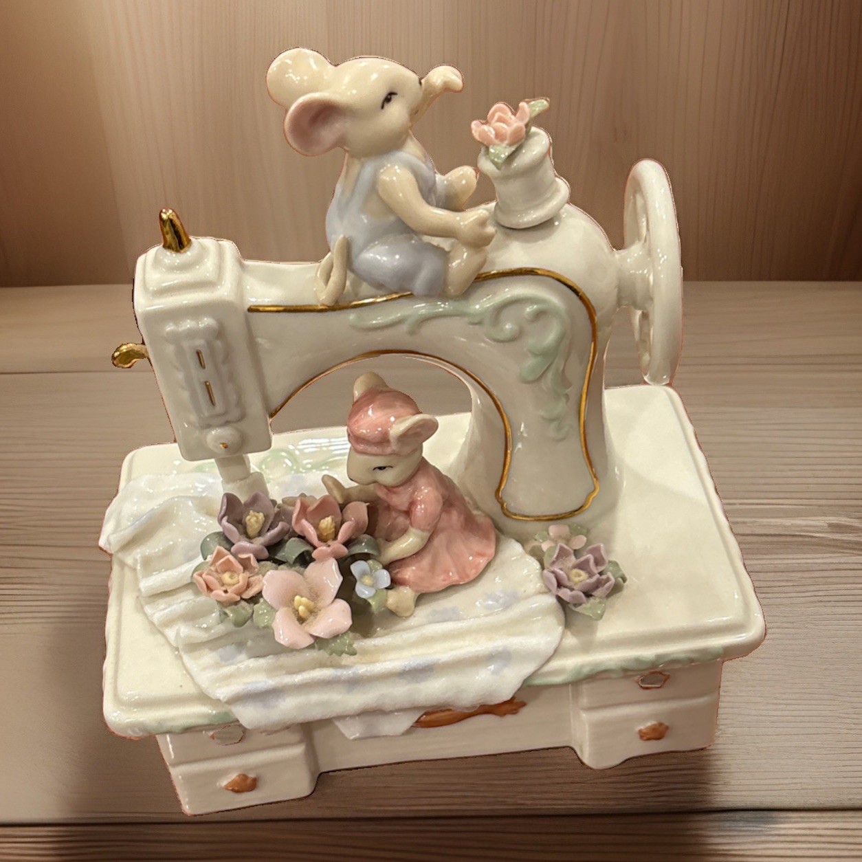 Cosmos 58022 Fine Porcelain Mice and Sewing Machine Musical Figurine, 6-Inch Cosmos 58022 Fine Porcelain Mice and Sewing Machine Musical Figurine, 6-Inch