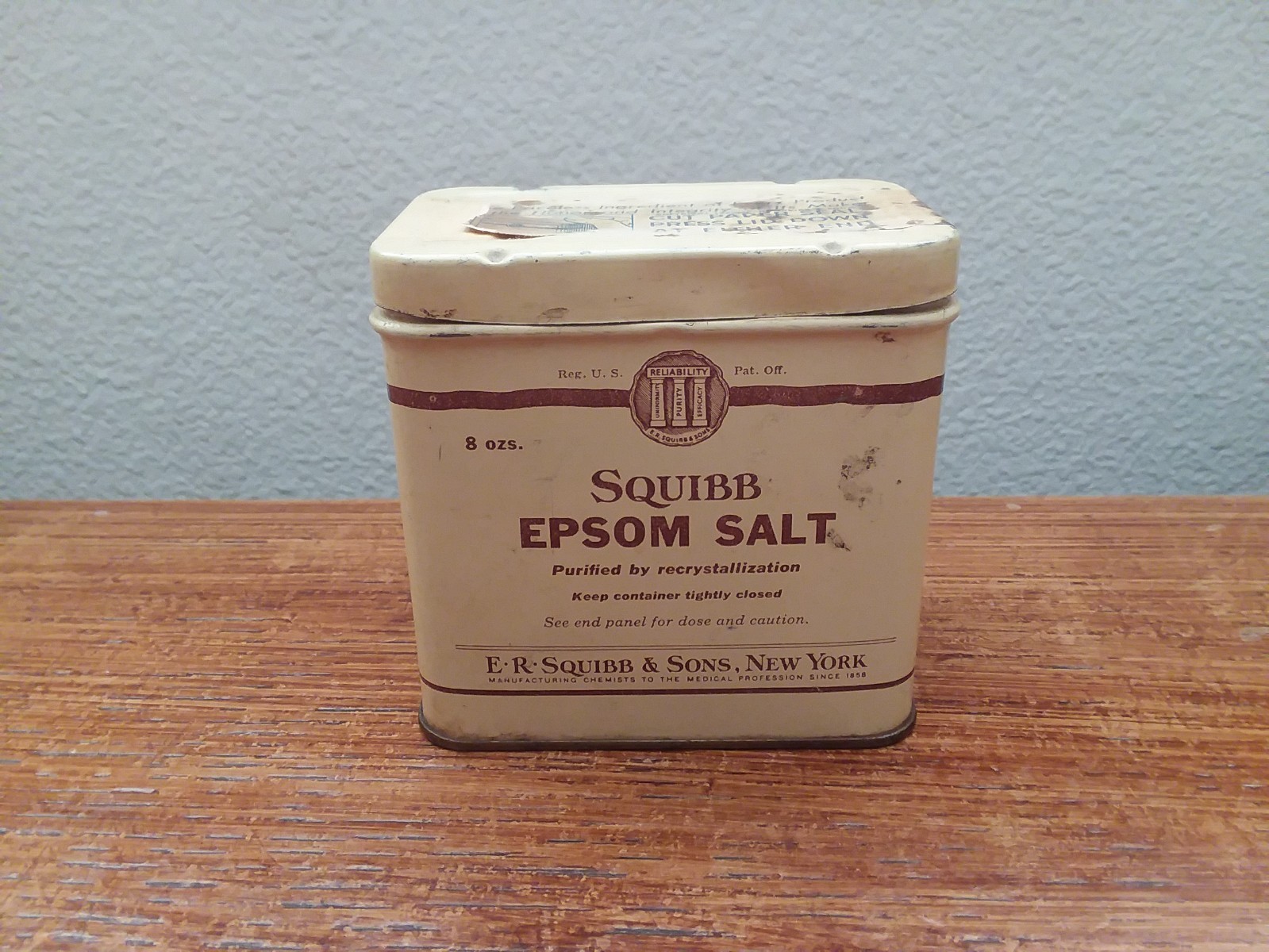Vintage Squibb's Epsom Salt Tin, Medicinal, Good Condition-1920's Vintage Squibb's Epsom Salt Tin, Medicinal, Good Condition-1920's