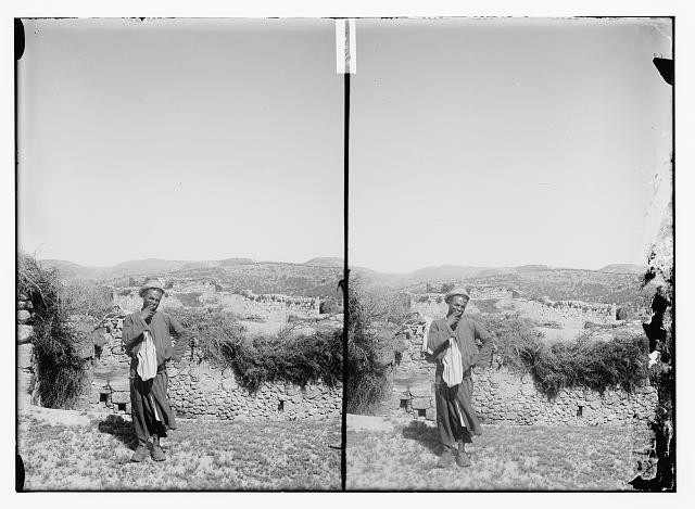 Photo:Unidentified Location 1900s Man Standing Before Building Stereograph Photo:Unidentified Location 1900s Man Standing Before Building Stereograph