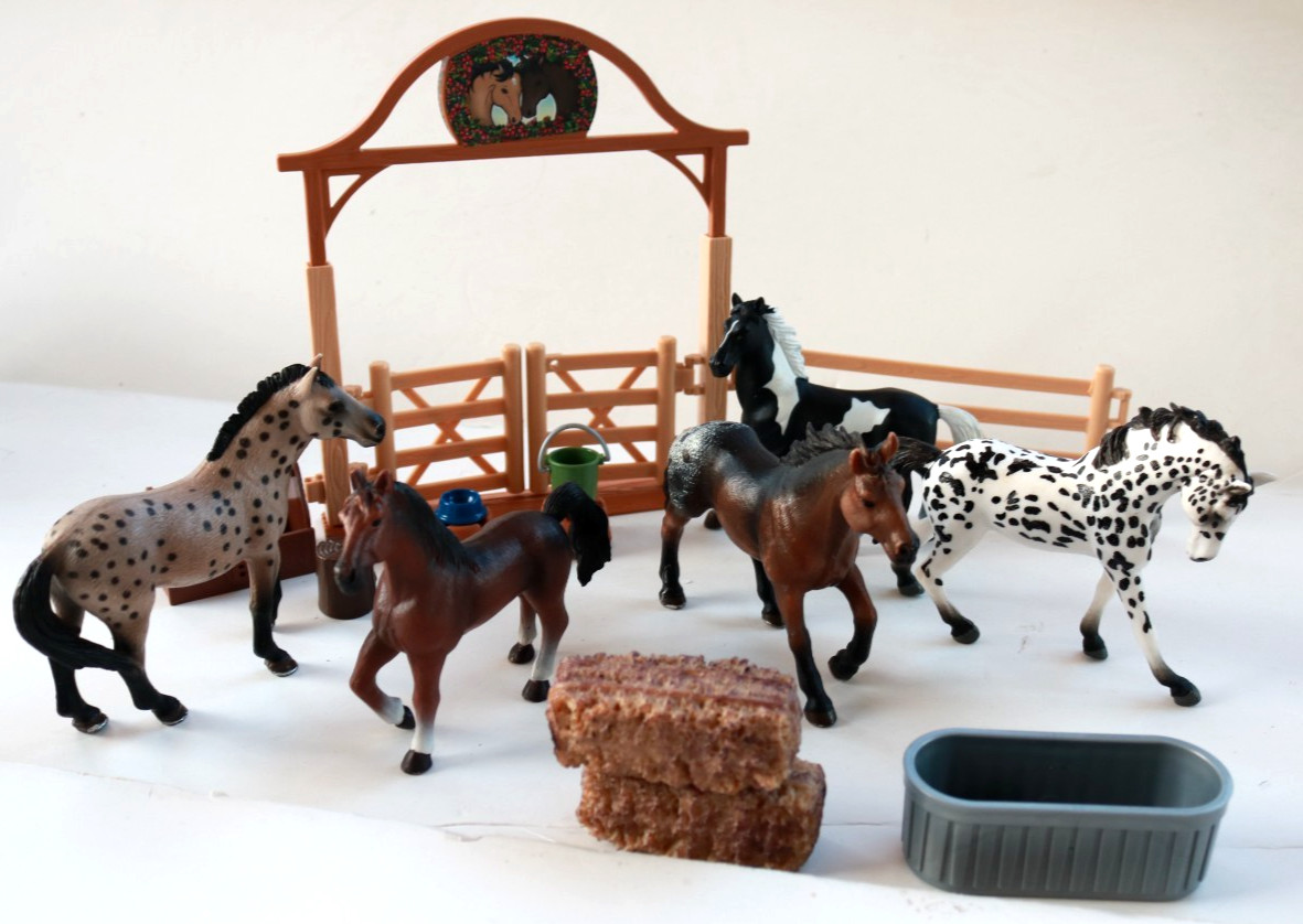 Schleich Horse Set Bundle of 16 items Pre Owned Schleich Horse Set Bundle of 16 items Pre Owned