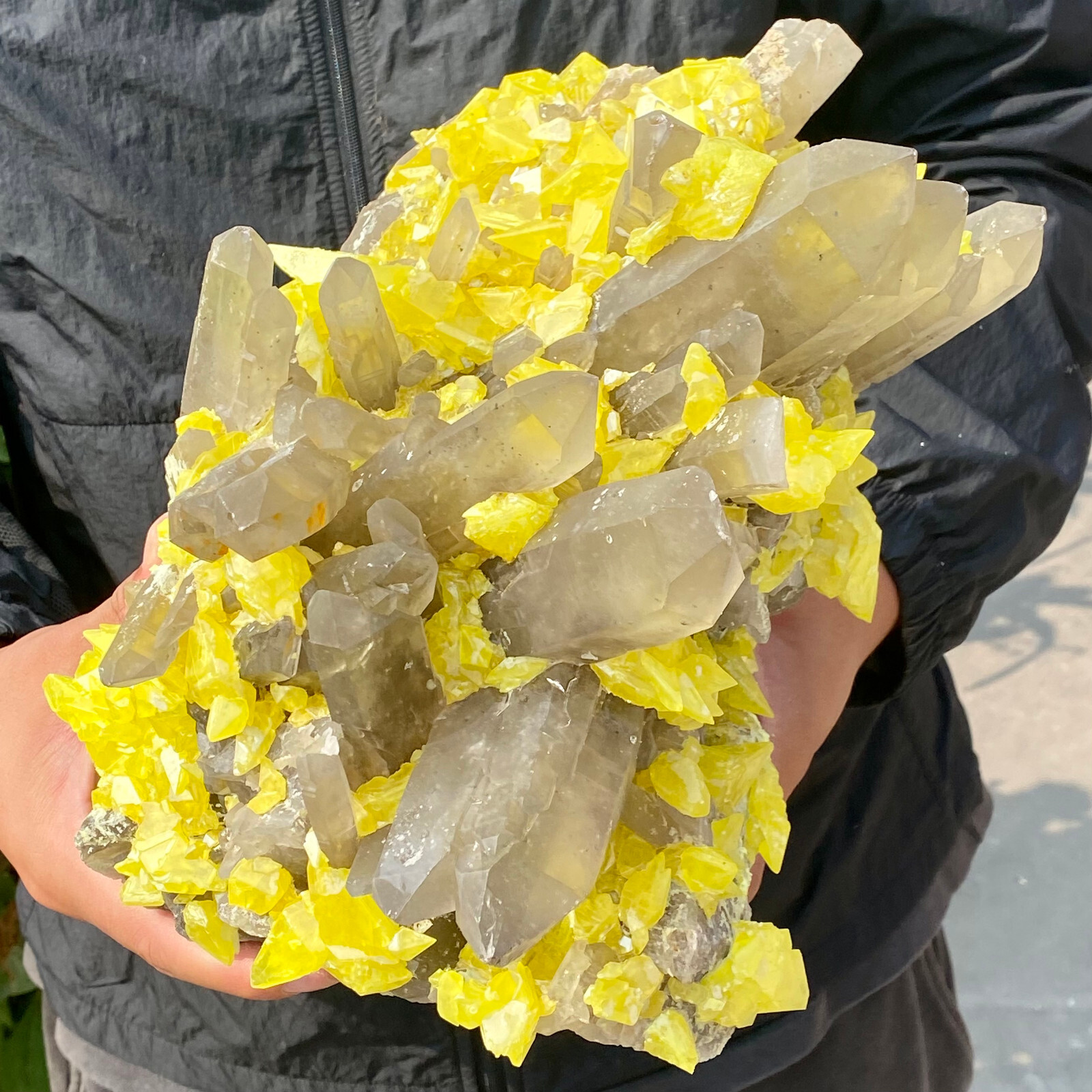 20.5LB Rare yellow sulfur crystal quartz crystal mineral specimen 20.5LB Rare yellow sulfur crystal quartz crystal mineral specimen