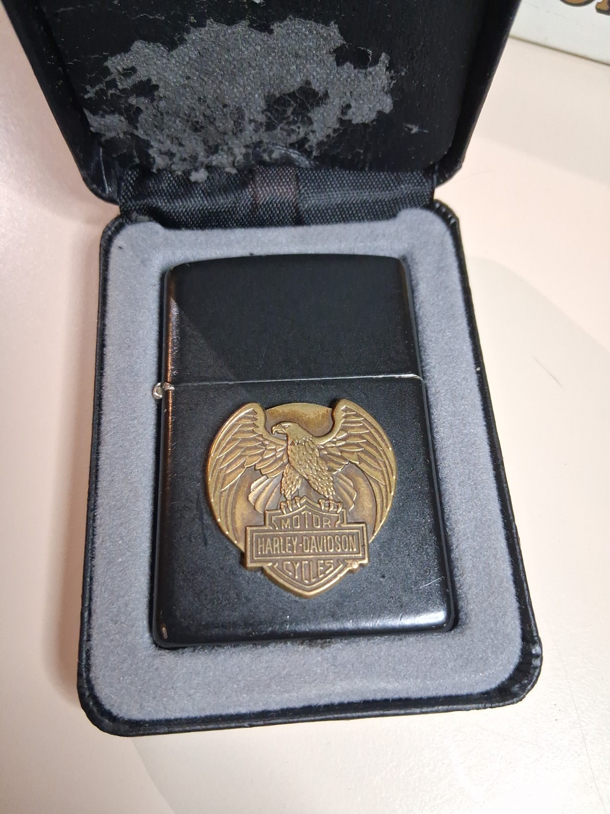 1997 HARLEY DAVIDSON FLYING EAGLE EMBLEM BLACK MATTE ZIPPO LIGHTER RARE IN CASE 1997 HARLEY DAVIDSON FLYING EAGLE EMBLEM BLACK MATTE ZIPPO LIGHTER RARE IN CASE