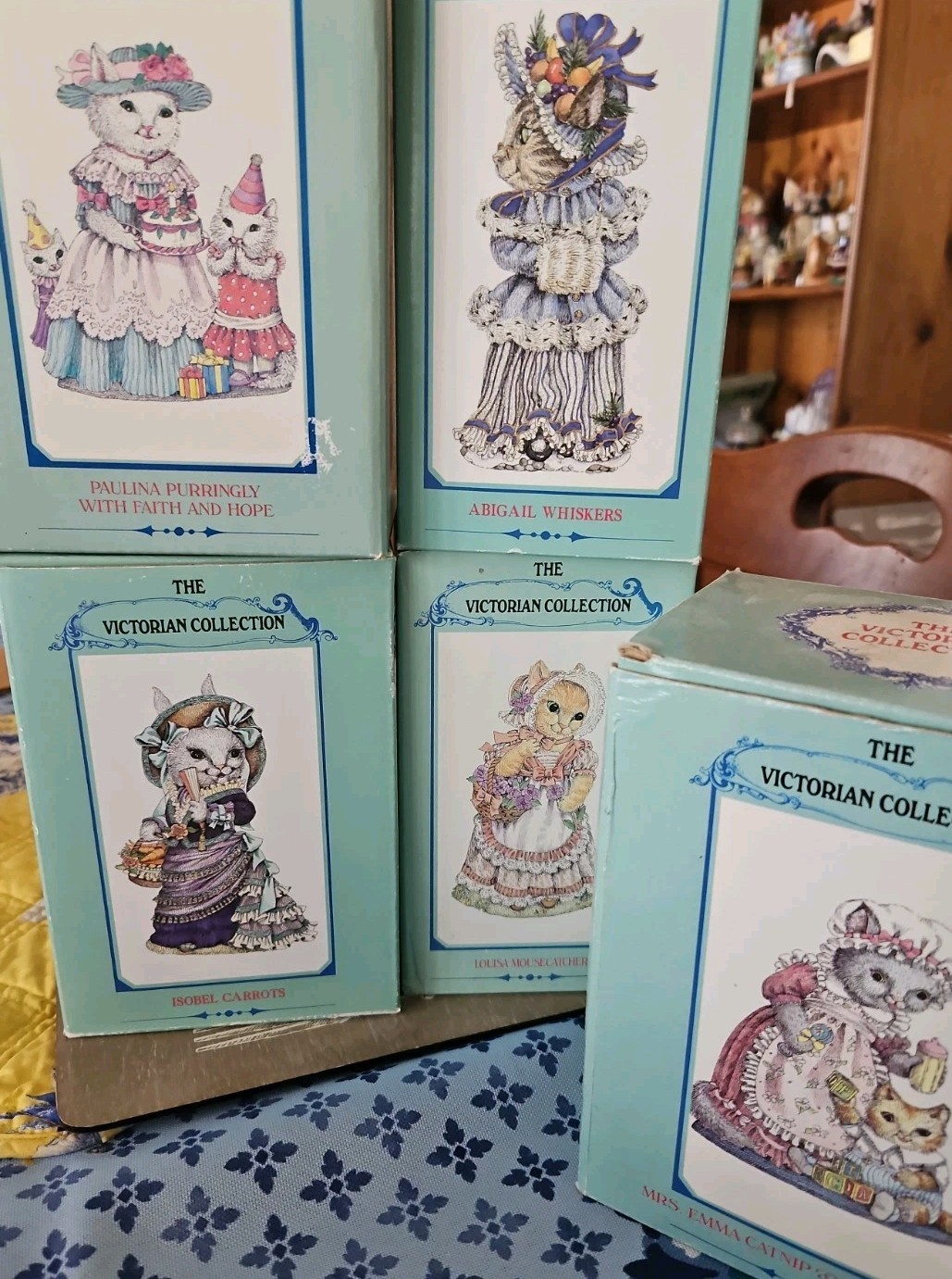 Dillards Lot Of 5 VTG 1990s Victorian Collection Boxed Figures 4 Cats & A Rabbit