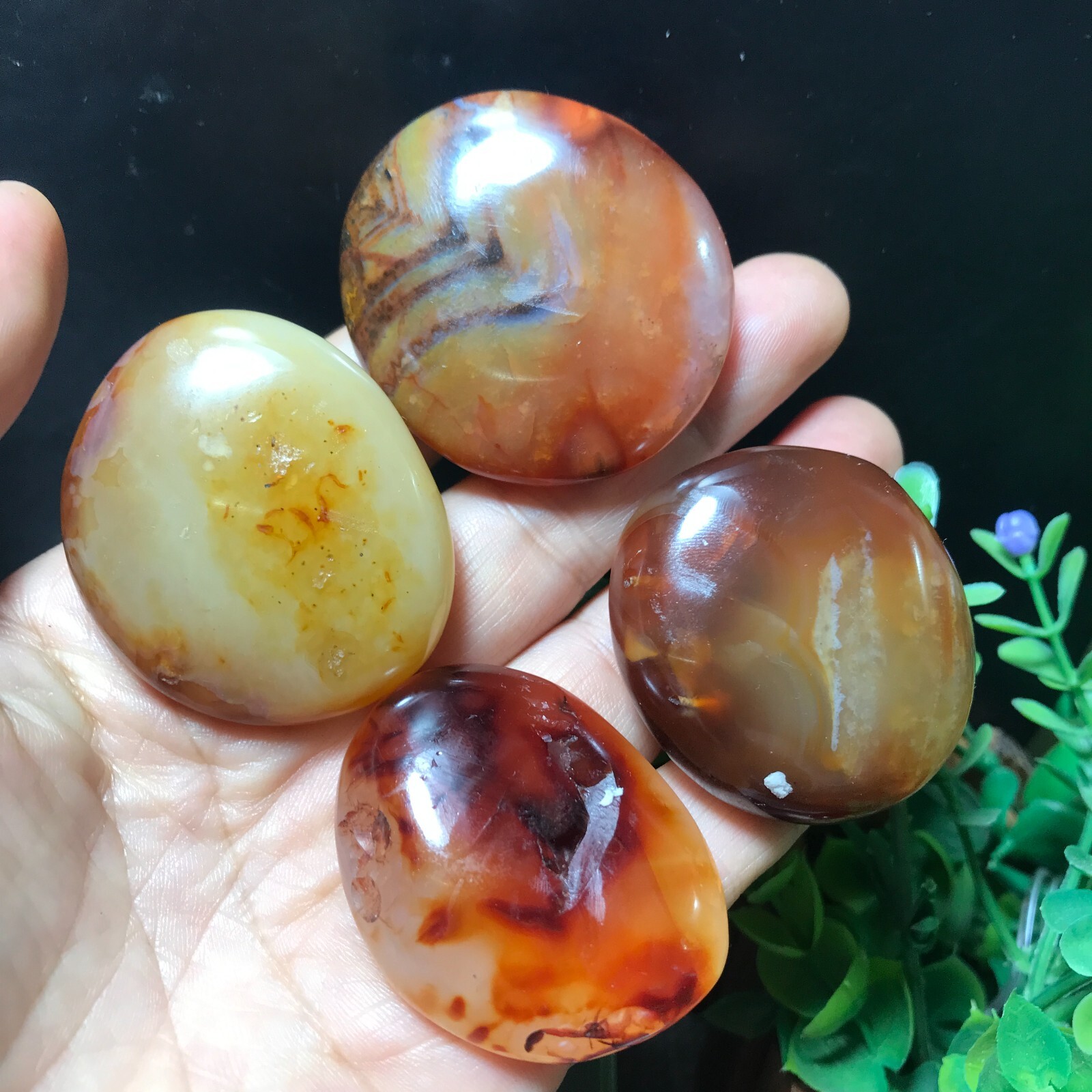 4pcs 142g Natural Red agate freeform polished palmstone Madagascar 102