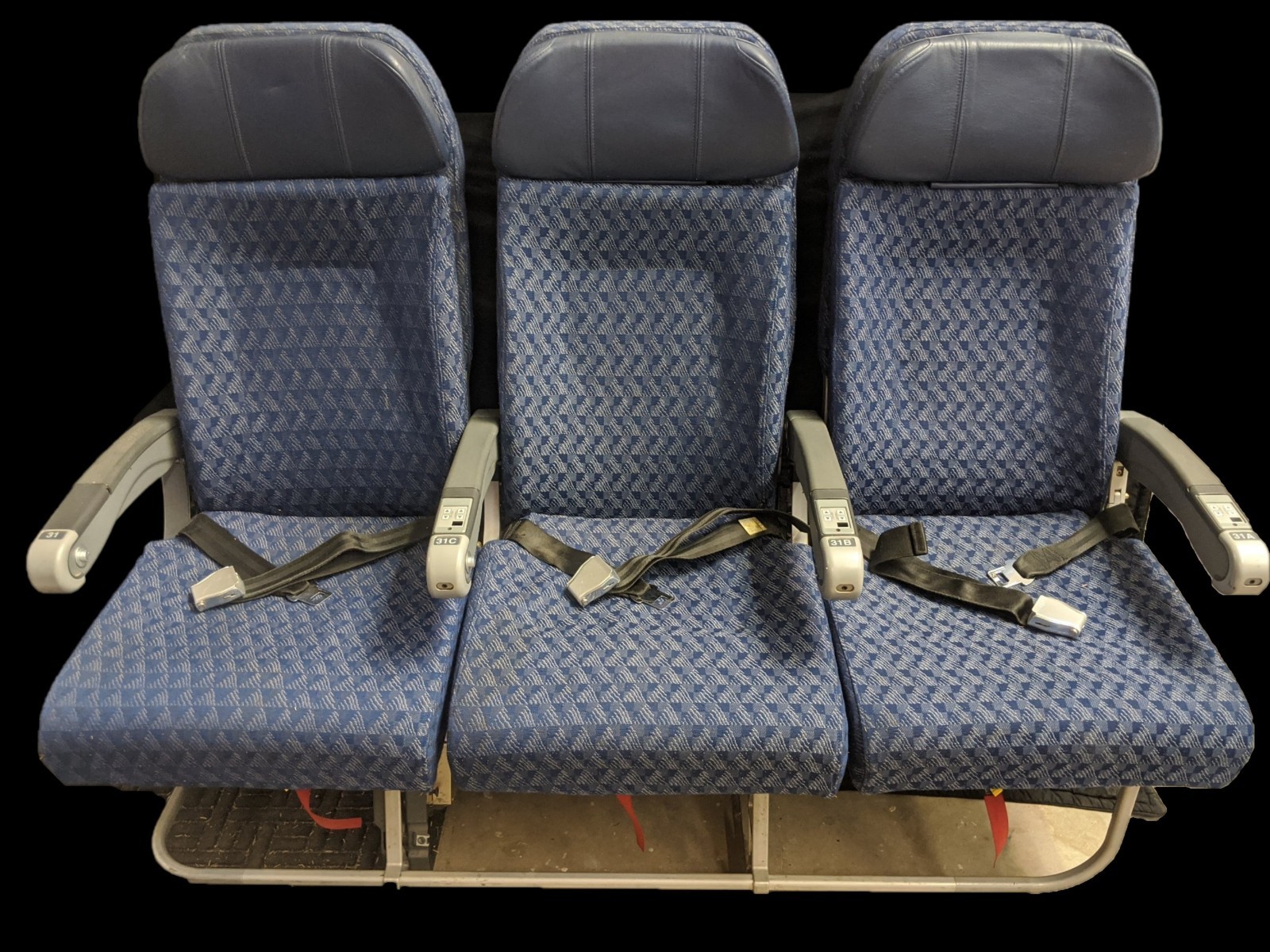 Aircraft Triple Economy Seat - 757 Aircraft Triple Economy Seat - 757