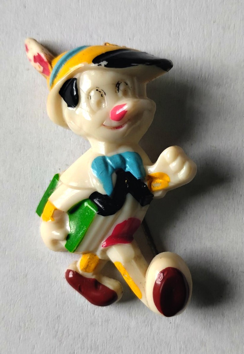 Vintage Celluloid Pinocchio Brooch Pin 1940s Walt Disney Original WDP Vintage Celluloid Pinocchio Brooch Pin 1940s Walt Disney Original WDP