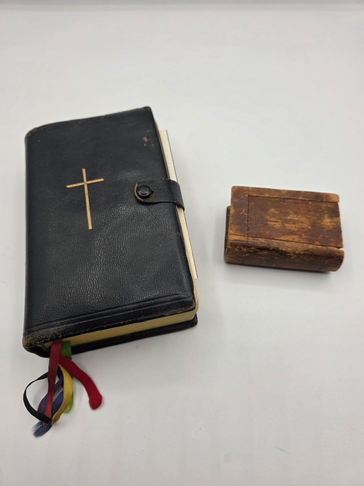 1800's Mourning Heirloom Kansas Farm Trinket Wooden Box With Note Bonet Bible