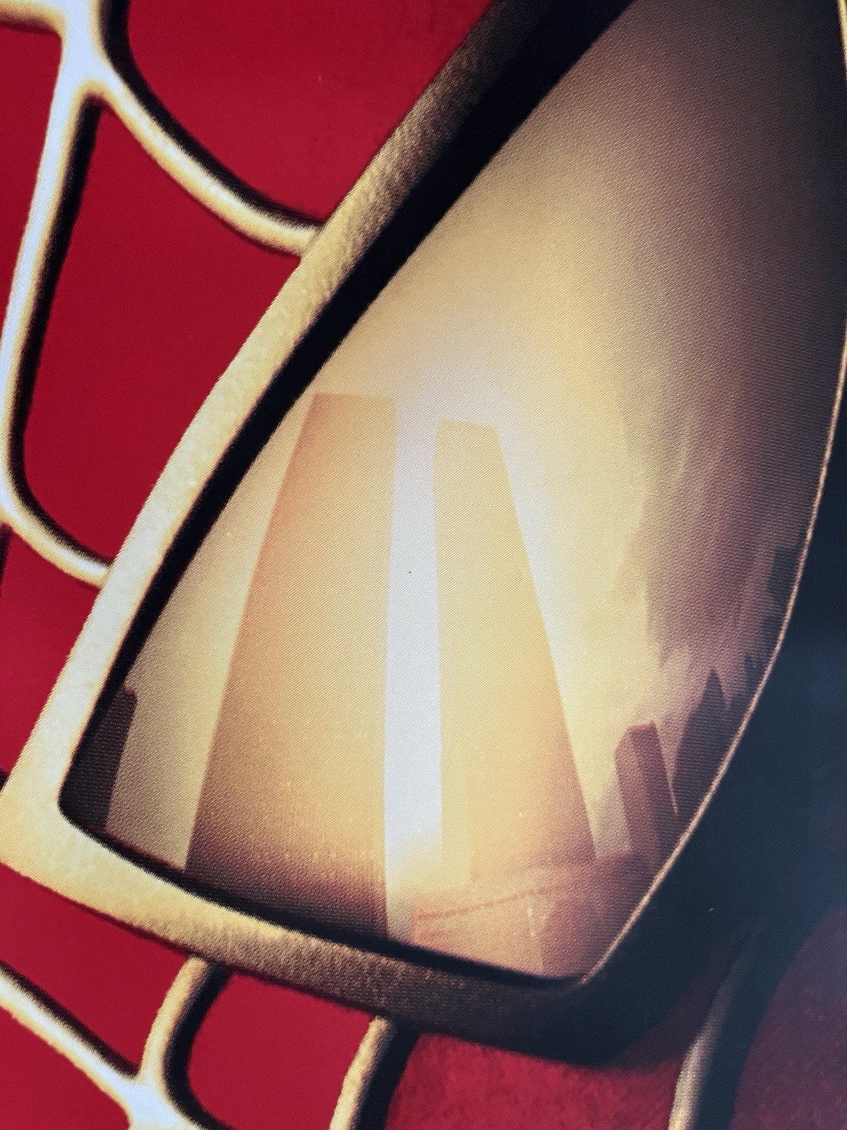 Spider-Man 2022 twin Towers reflecting in Spider-Man's eyes on empire State bldg