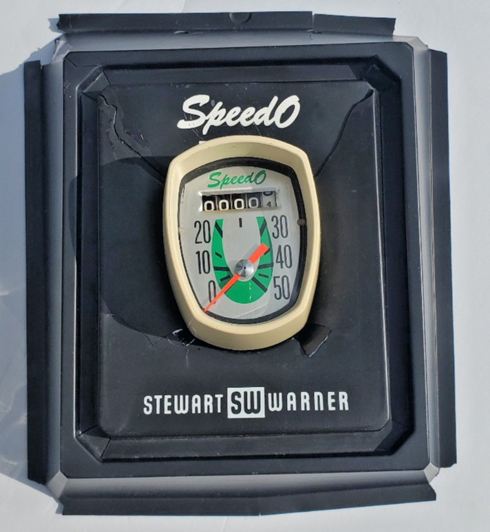 NOS Stewart Warner Bicycle Speedometer Vtg Schwinn Huffy Sears Ross Fuji Trek NOS Stewart Warner Bicycle Speedometer Vtg Schwinn Huffy Sears Ross Fuji Trek