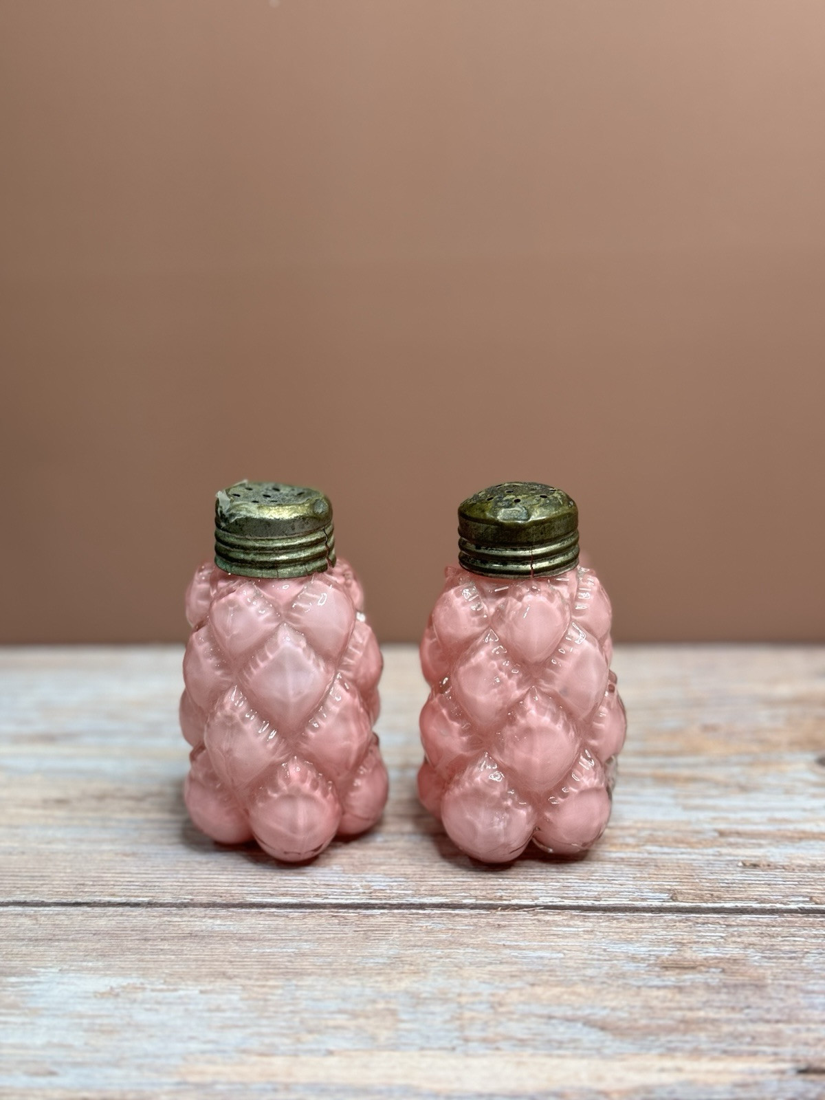 Vintage Antique EAPG Consolidates Glass Pink Opaque Pineapple Shakers Gutale Vintage Antique EAPG Consolidates Glass Pink Opaque Pineapple Shakers Gutale