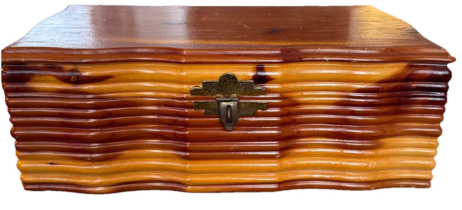 Vintage Cedar Wood Jewelry Trinket Chest Box No Key or Lock Pre Owned Vintage Cedar Wood Jewelry Trinket Chest Box No Key or Lock Pre Owned