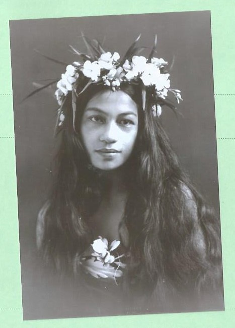Found 4X6 PHOTO of Pretty Vintage Native Hawaiian Island Girl