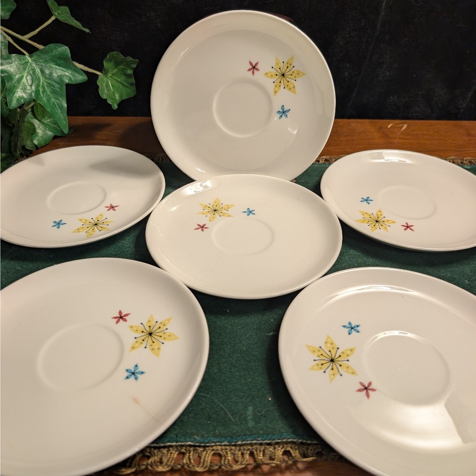 WS George Mulby StarGlow Atomic Floral Saucer Plates, Set of 6, MCM 1950s Rare WS George Mulby StarGlow Atomic Floral Saucer Plates, Set of 6, MCM 1950s Rare