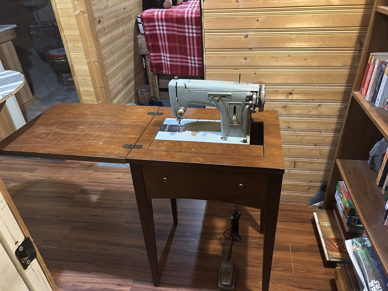 Vantage Sears Kenmore Sewing Machine Fully Functional Well Maintained Vantage Sears Kenmore Sewing Machine Fully Functional Well Maintained