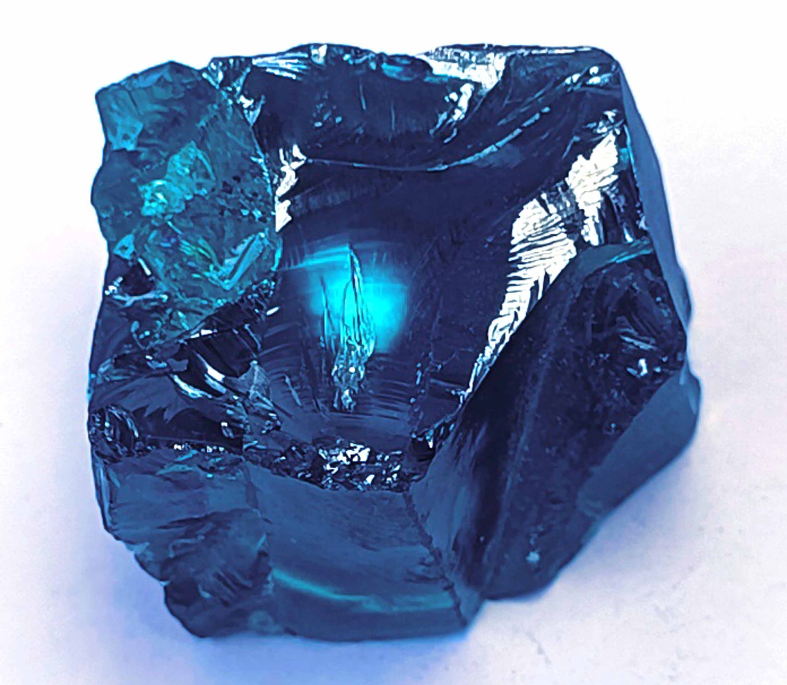 Natural Cambodia Blue Zircon Uncut Rough 217.85 Ct Transparent Loose Gems 6GHB Natural Cambodia Blue Zircon Uncut Rough 217.85 Ct Transparent Loose Gems 6GHB