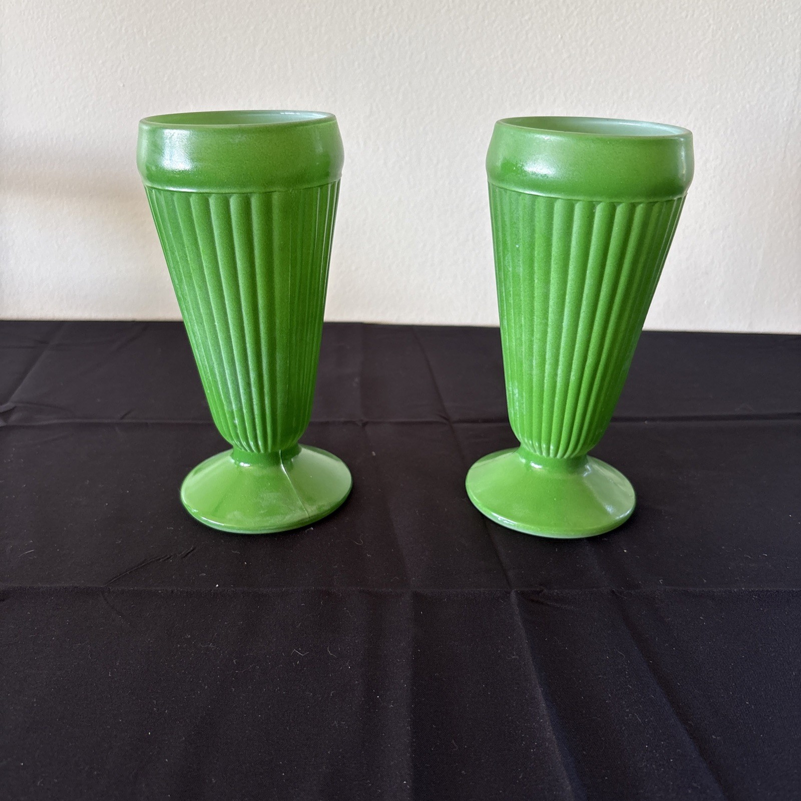 Vintage Green Ribbed MILKSHAKE SODA FOUNTAIN GLASSES Retro X 2