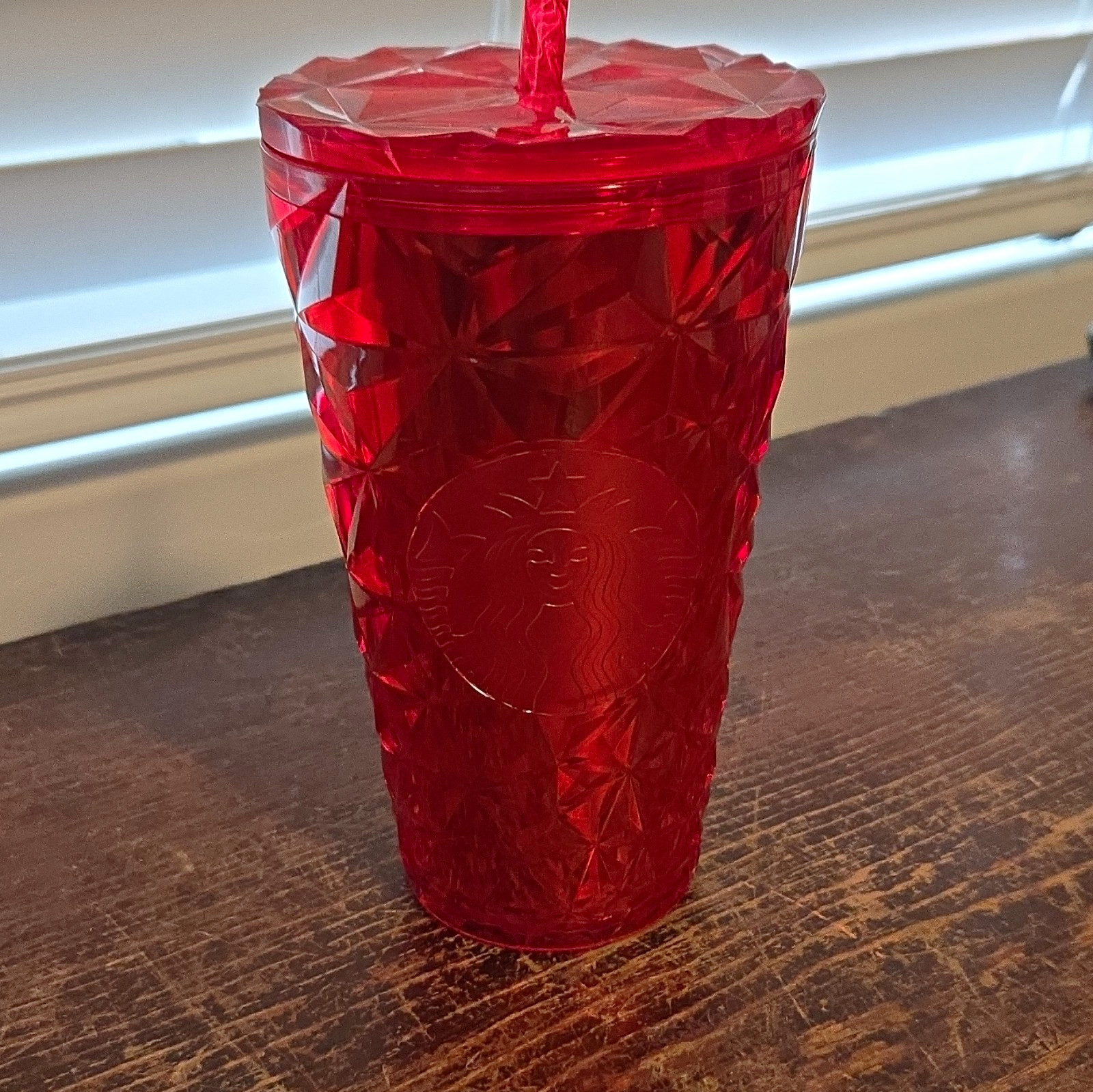 Starbucks Red Diamond Prism Tumbler 24oz Venti Holiday 2023 Cold Cup Straw New.. Starbucks Red Diamond Prism Tumbler 24oz Venti Holiday 2023 Cold Cup Straw New..