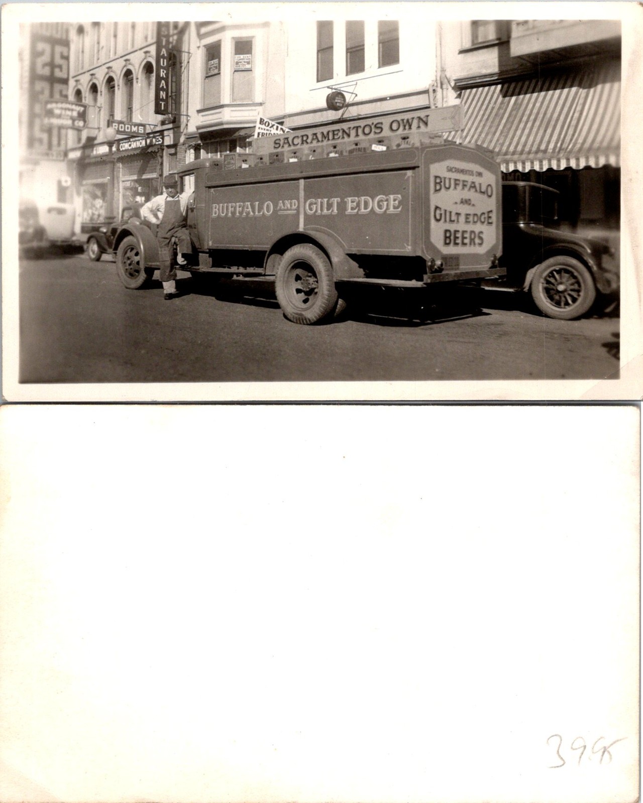 1930s/40s Buffalo Brewing Co. Sacramento CA Delivery Man Truck B+W Photo S0107 1930s/40s Buffalo Brewing Co. Sacramento CA Delivery Man Truck B+W Photo S0107