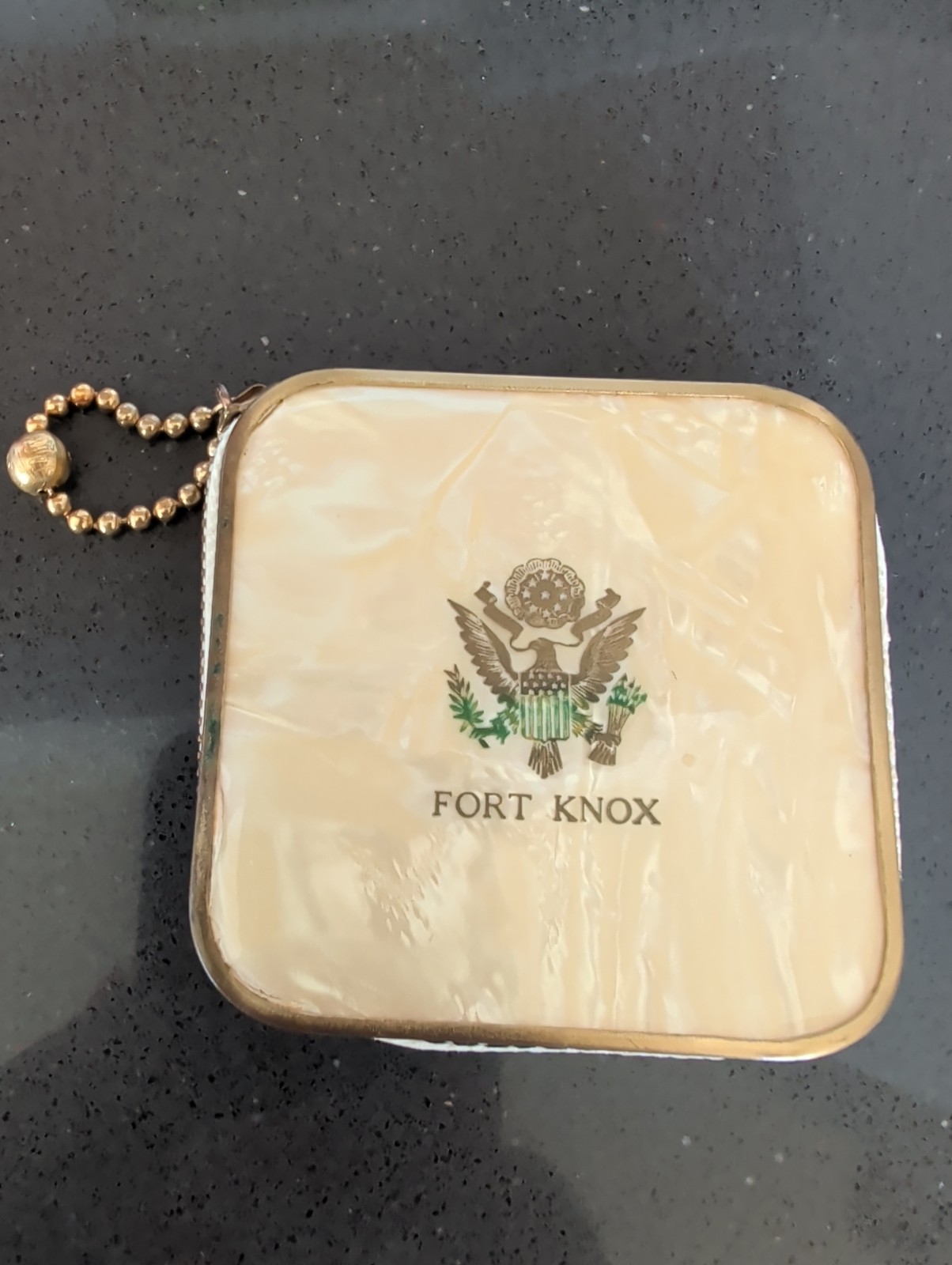 Vintage Fort Knox Military Souvenir Compact Powder & Blush Enameled GoldTone R38 Vintage Fort Knox Military Souvenir Compact Powder & Blush Enameled GoldTone R38