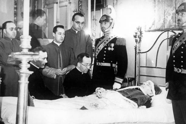 Cardinal Carlo Confalonieri Monsignor Diego Venini Monsignor Giova- 4x6 Photo