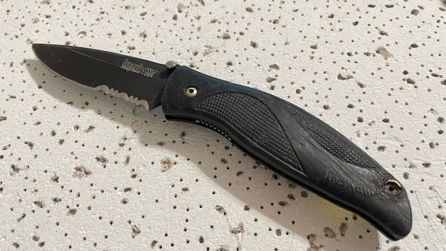 1550ST Kershaw Combo Blade Folding Pocket Knife Black Linerlock Ken Onion Design 1550ST Kershaw Combo Blade Folding Pocket Knife Black Linerlock Ken Onion Design