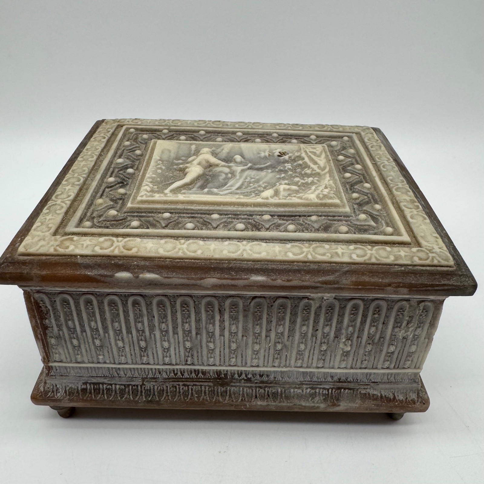 Vintage Incolay Stone Sleeping Beauty Music Box Swiss Reuge Once Upon A Dream 6"