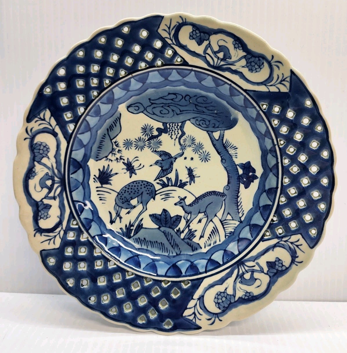 Vtg Hand Painted Chinese Porcelain Plate Qing Dynasty Qianlong Emperor 9½" Vtg Hand Painted Chinese Porcelain Plate Qing Dynasty Qianlong Emperor 9½"