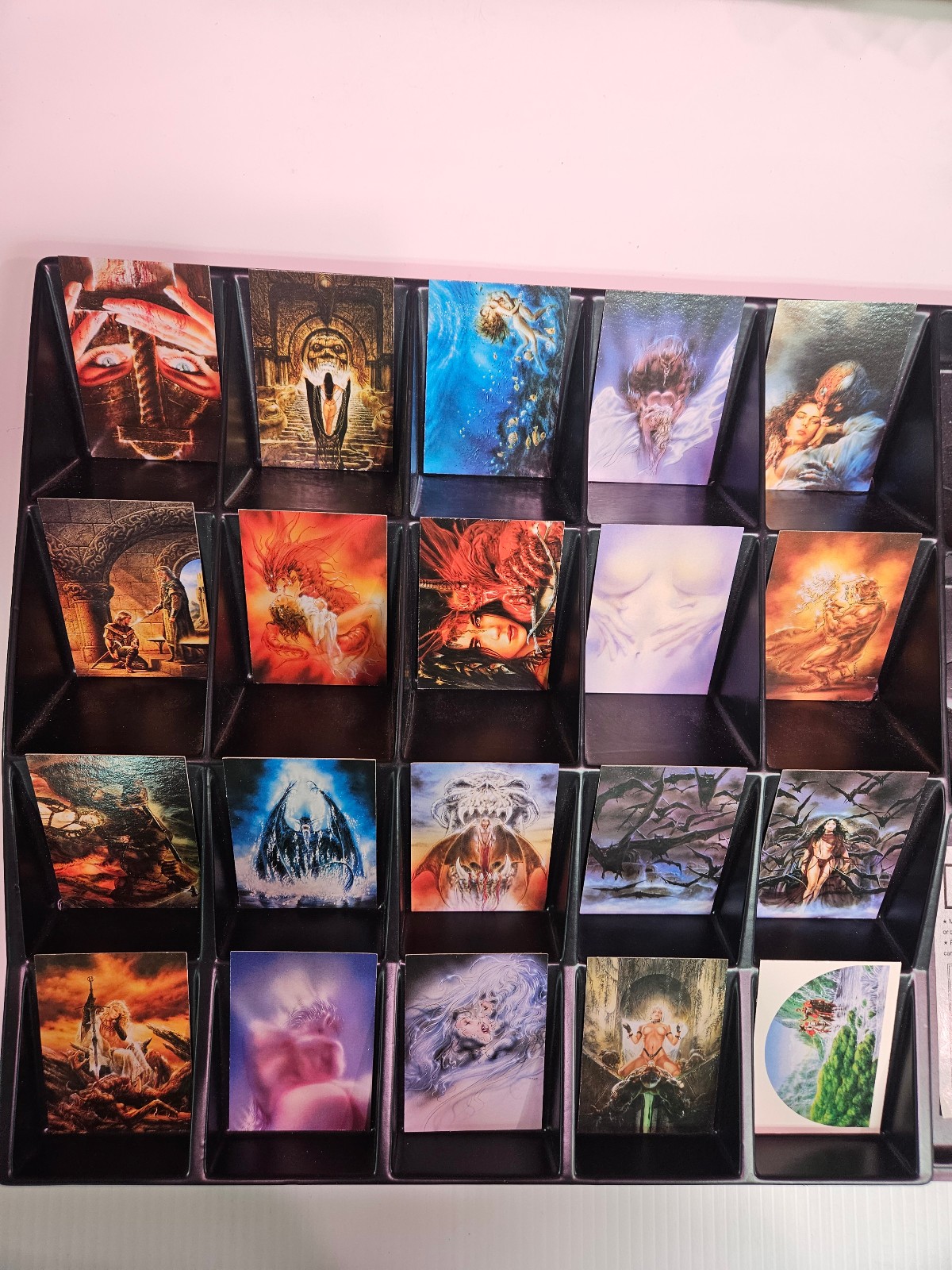 LUIS ROYO SECRET DESIRES - COMPLETE BASE CARD SET OF 72 - 1997 COMIC IMAGES LUIS ROYO SECRET DESIRES - COMPLETE BASE CARD SET OF 72 - 1997 COMIC IMAGES